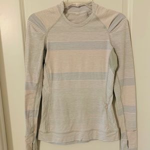 Lululemon workout top